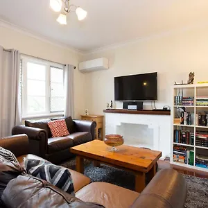 Cosy -3 Bedrooms Victoria Park Perth